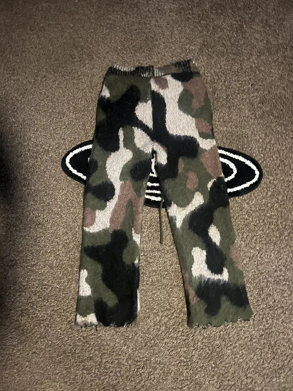 UNISEX VINTAGE CAMO PANTS